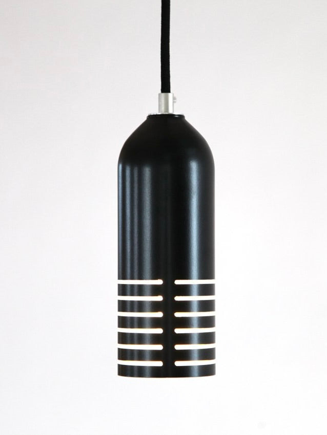 Upcycling Schlitzeuchte Firelight / Schwarz