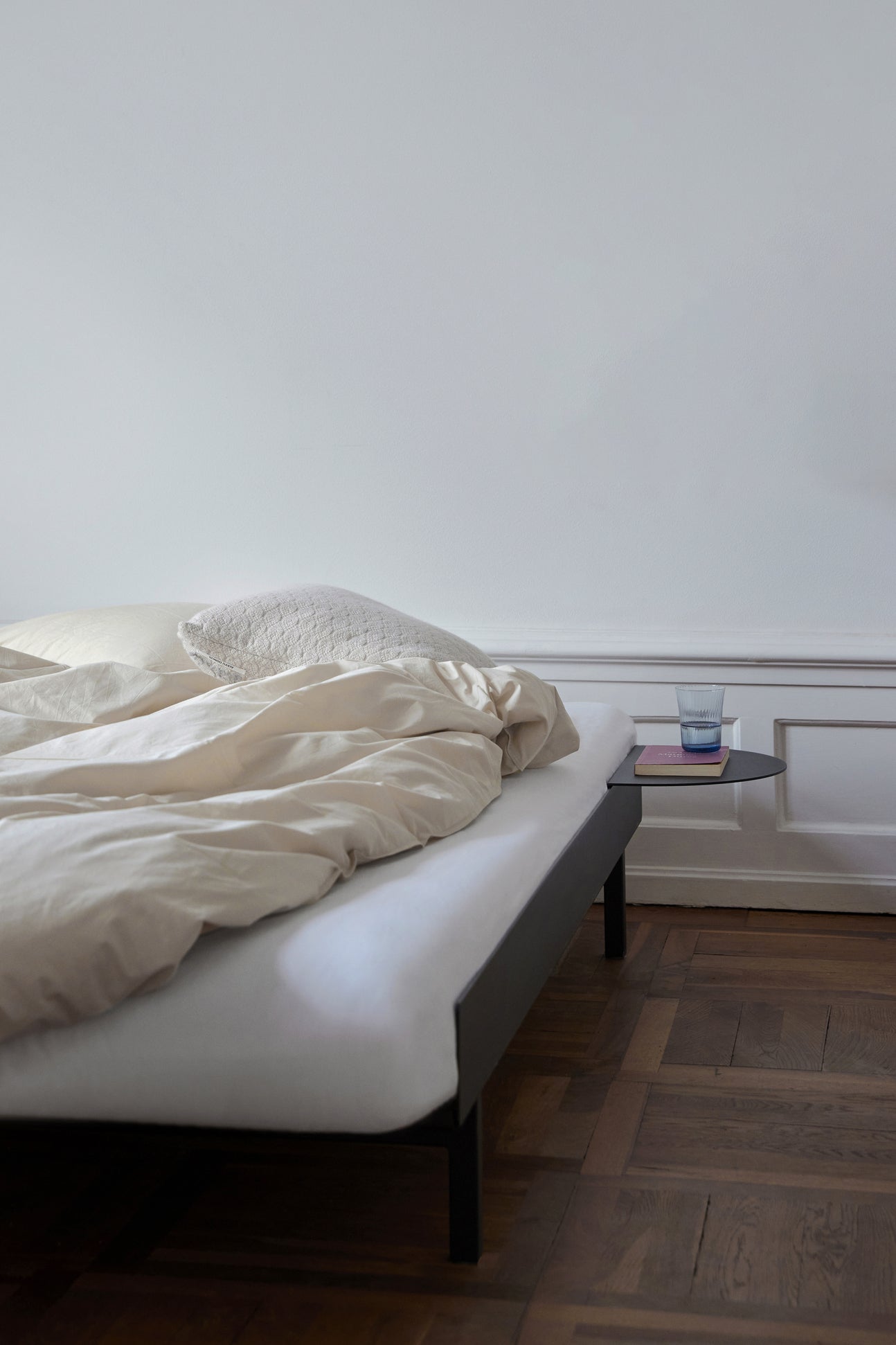 Modular Bed 90-180 cm / Black