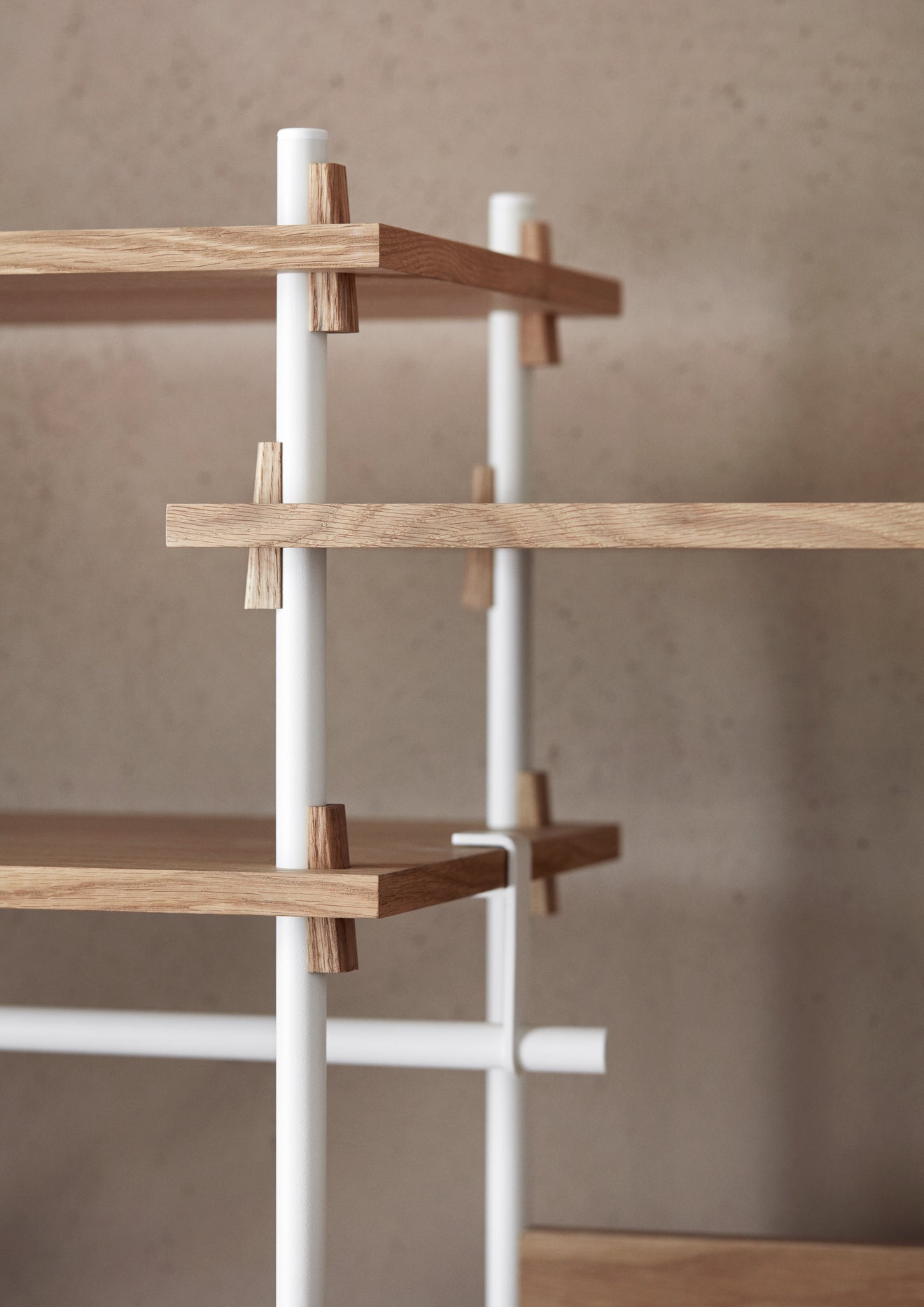 Shelf 200.3.A / White FSC-Certified Oak