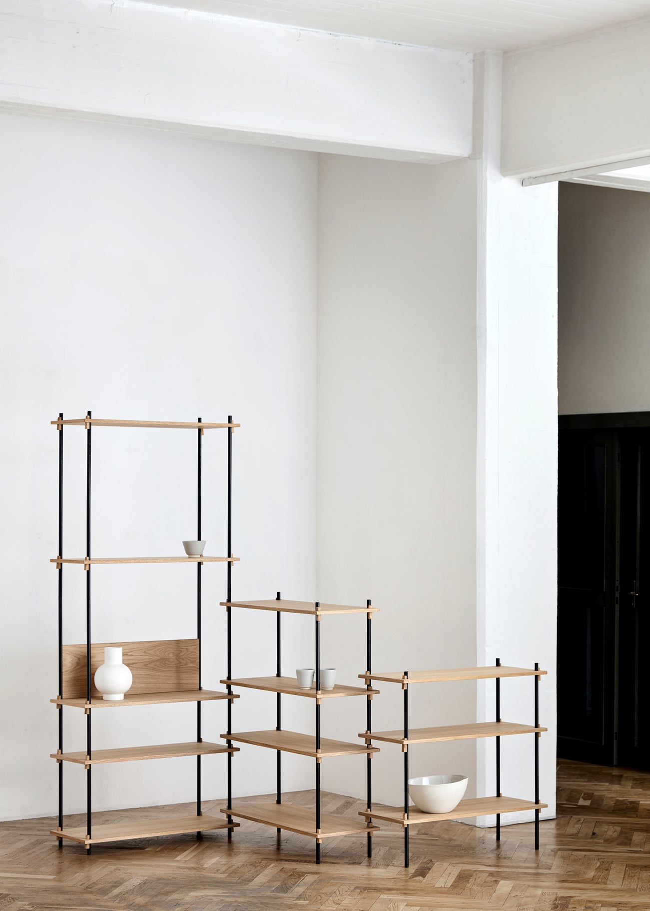 Shelf 85.1.A / Black FSC-Certified Oak