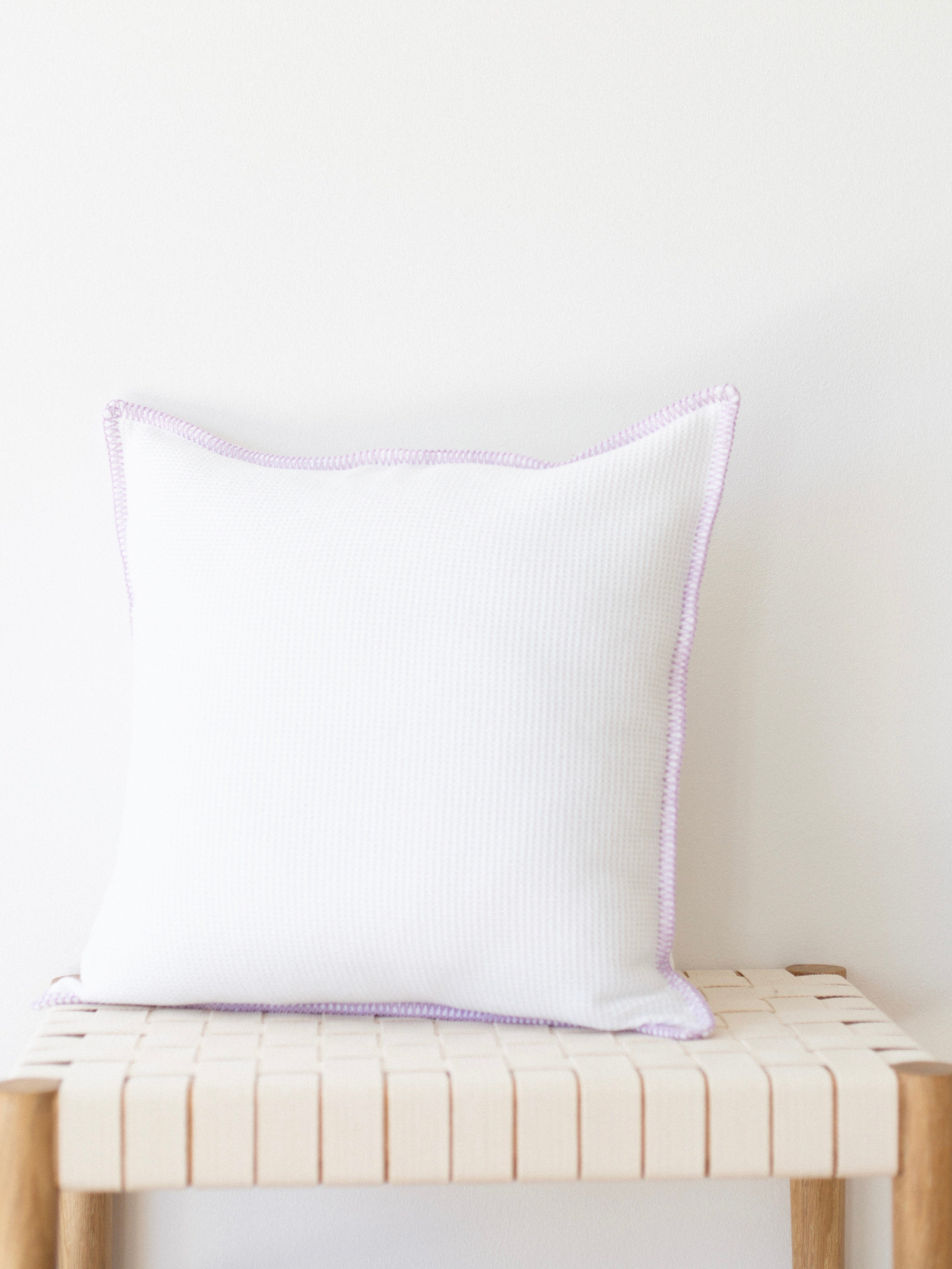 Piqué Cushion / Freja