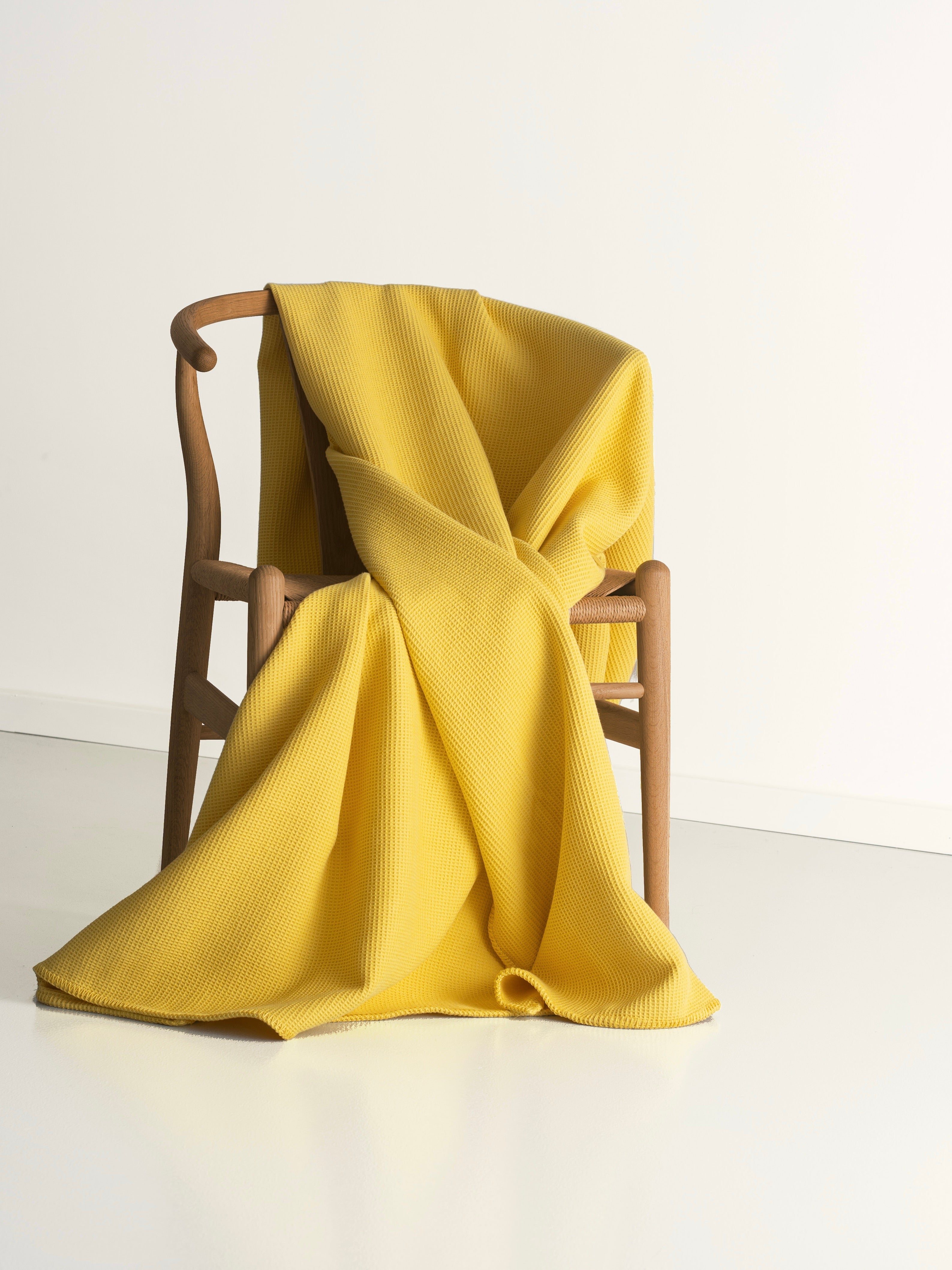 Piqué Cushion & Blanket Set / Sun